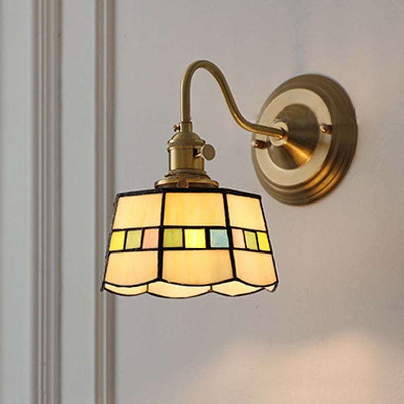 Aurelium – Vintage Tiffany Glass Brass Wall Sconce Lamp