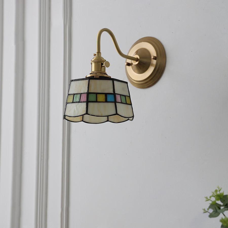 Aurelium – Vintage Tiffany Glass Brass Wall Sconce Lamp