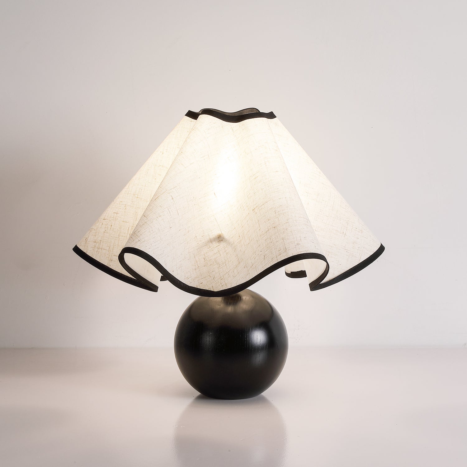 Mirelle - Lampada da tavolo con paralume in tessuto Wave Crest