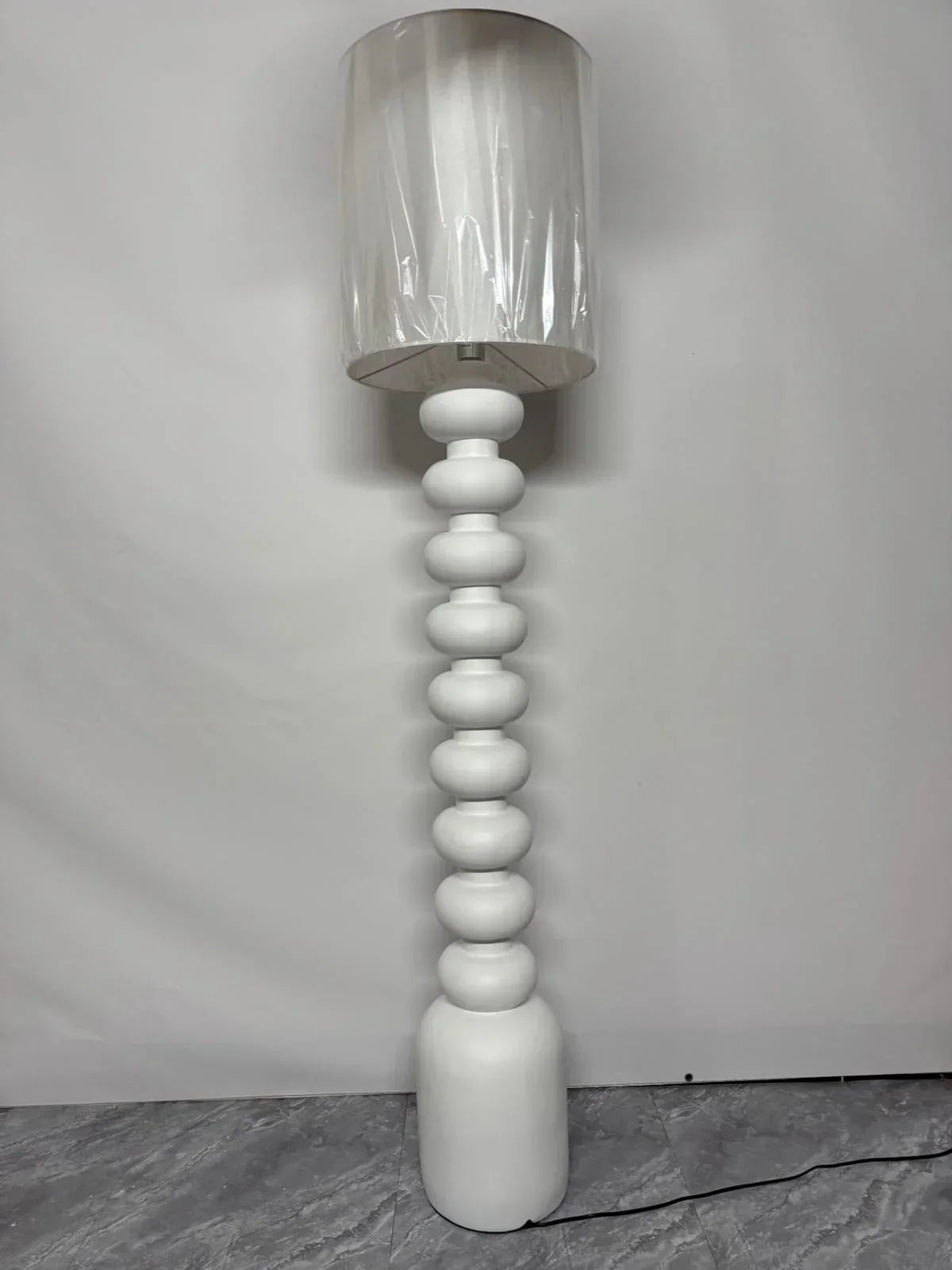 Virellé – Lampada da terra Eleganza