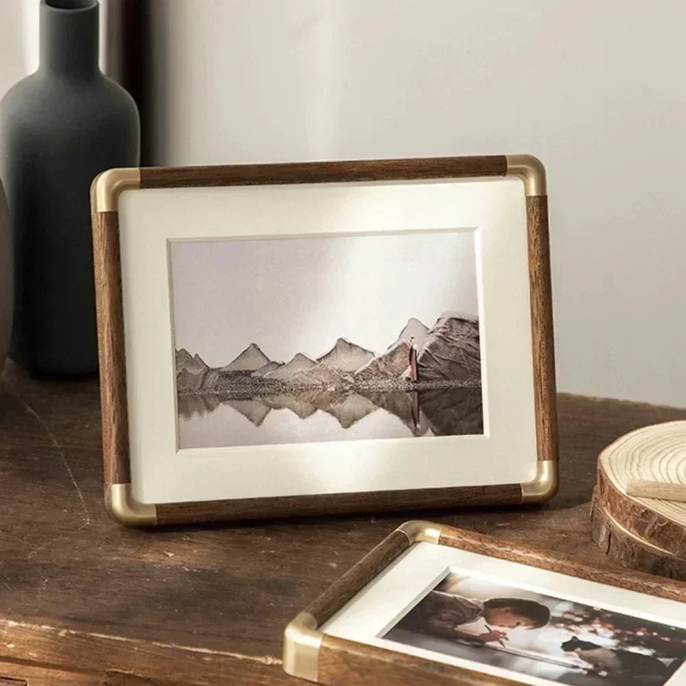 Maisy – Tabletop Photo Frame