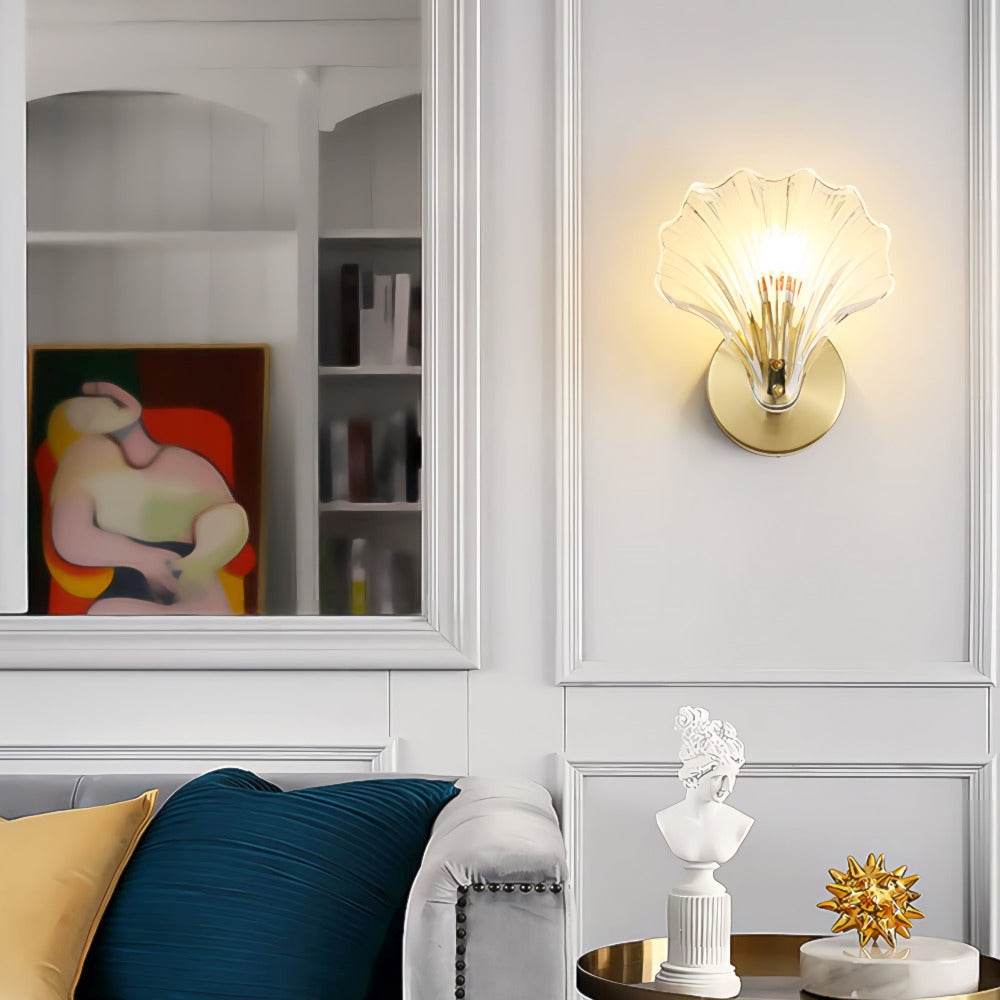 Shellivara – Art Brass Glass Seashell Wall Light