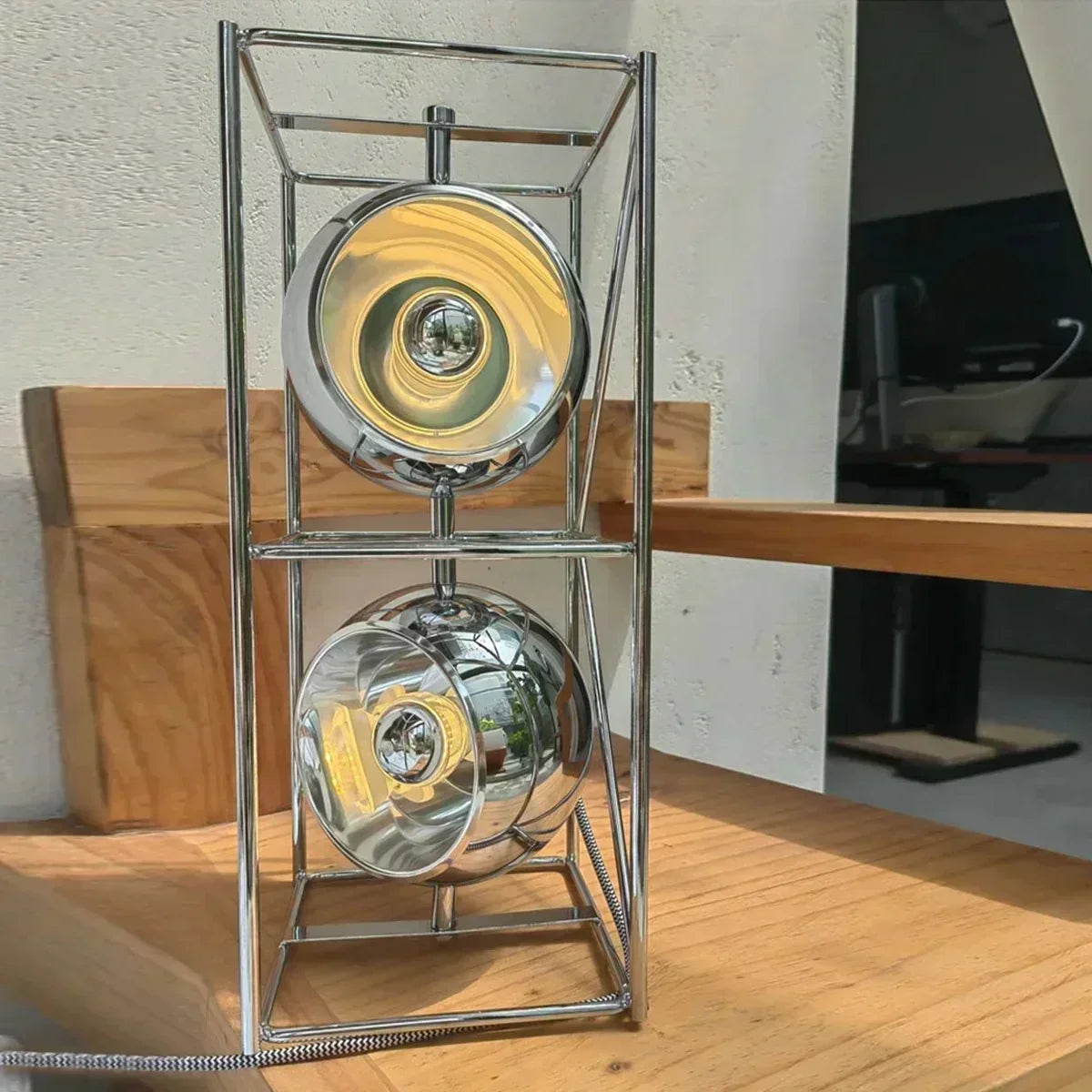 Nuvira – Lámpara de pie moderna y minimalista