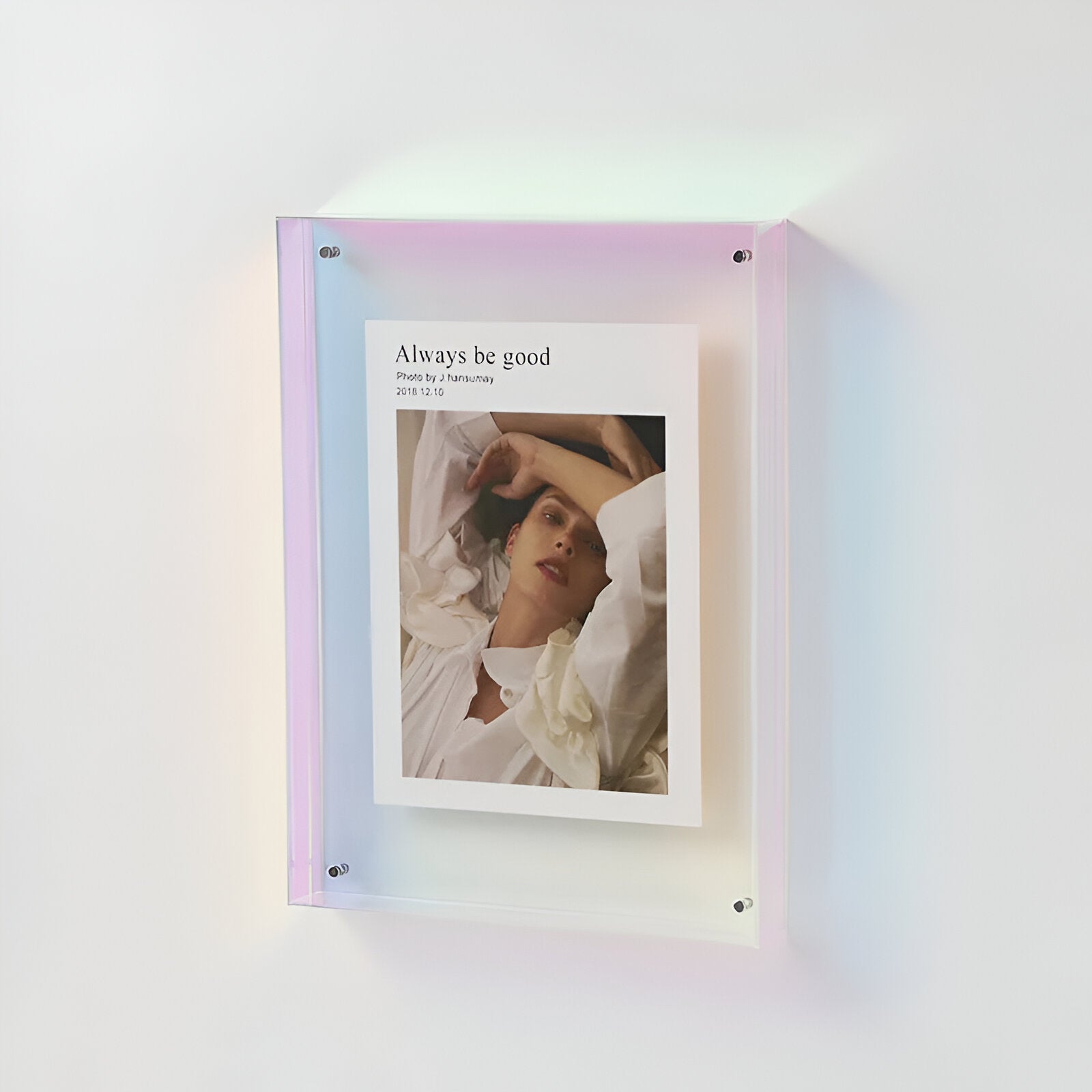 Avenord – Transparent Acrylic Photo Frame Minimalist Stand Wall