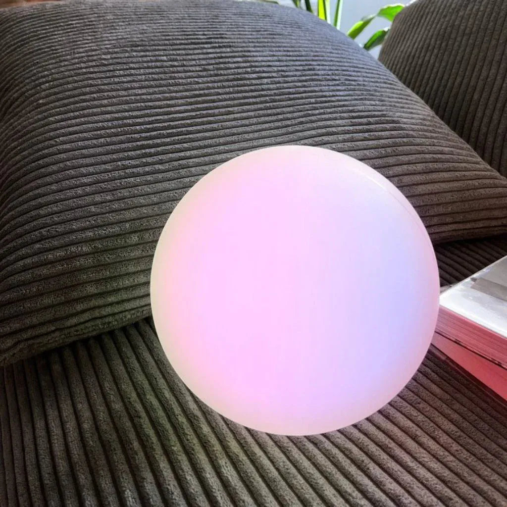 Lunoré – Trådløs LED Globe Moon Bordlampe