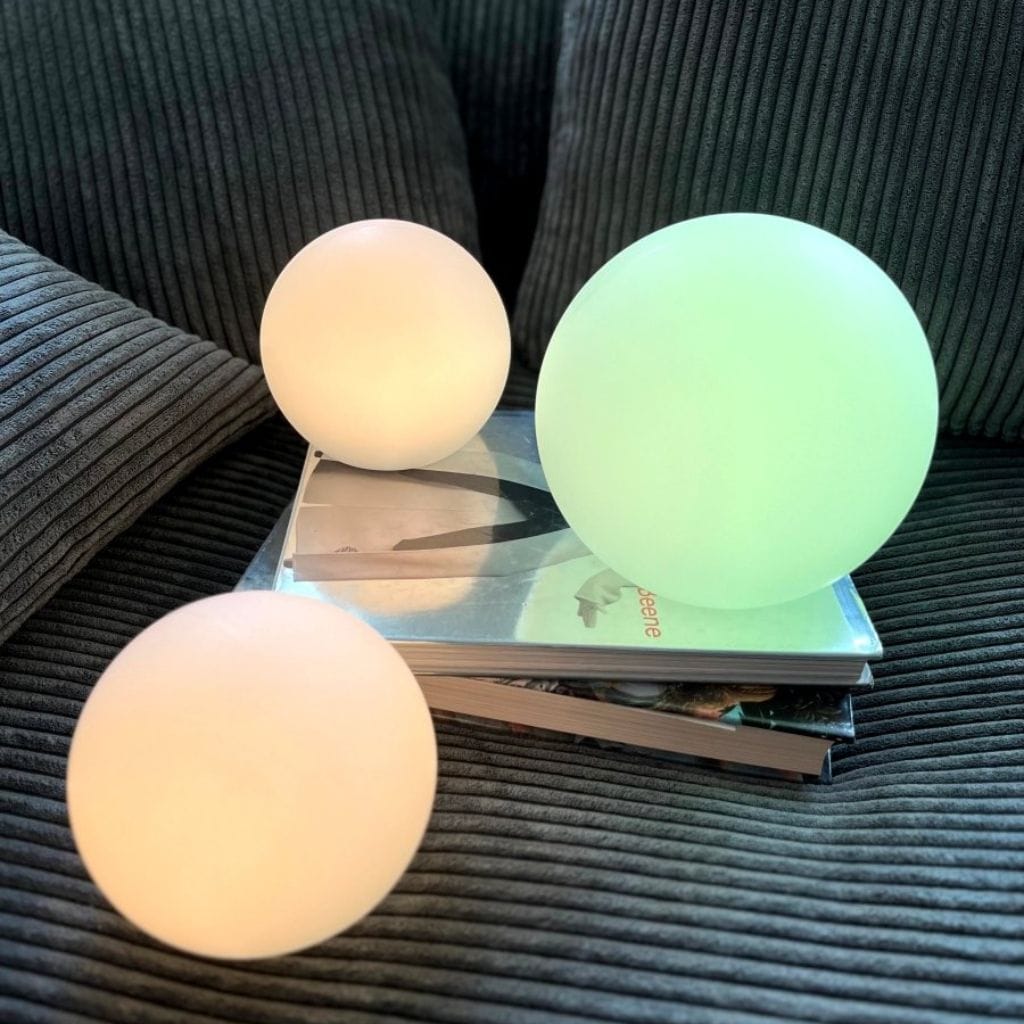 Lunoré – Trådløs LED Globe Moon Bordlampe