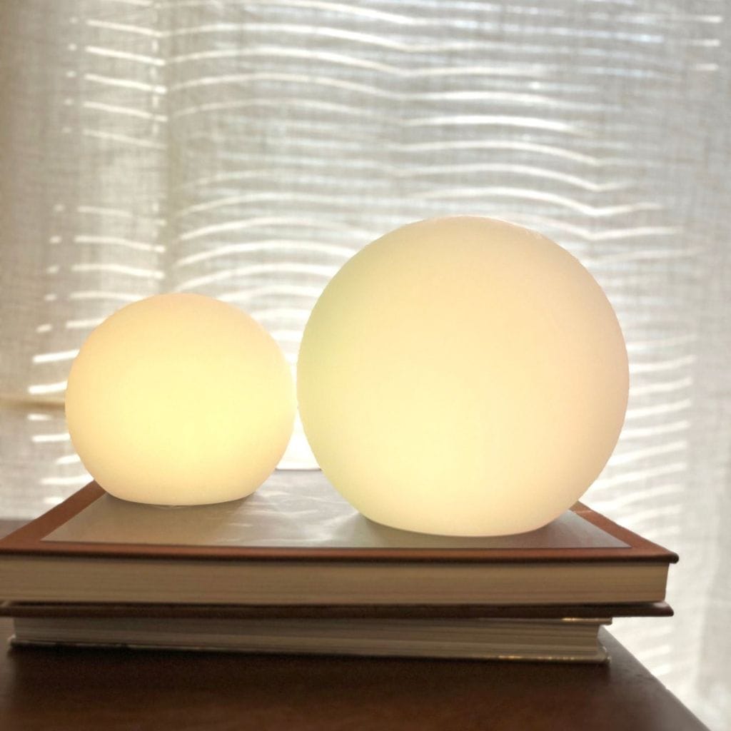 Lunoré – Trådløs LED Globe Moon Bordlampe