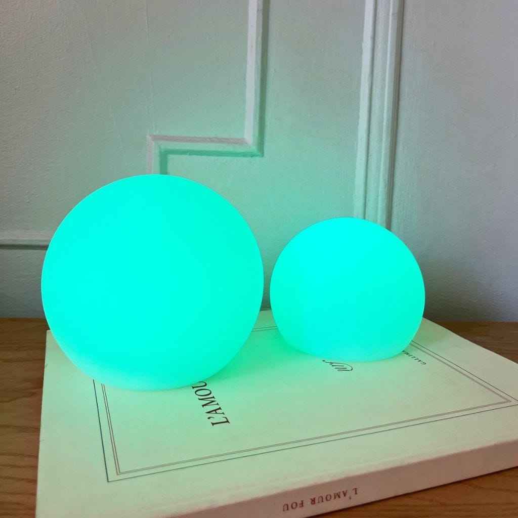Lunoré – Trådløs LED Globe Moon Bordlampe