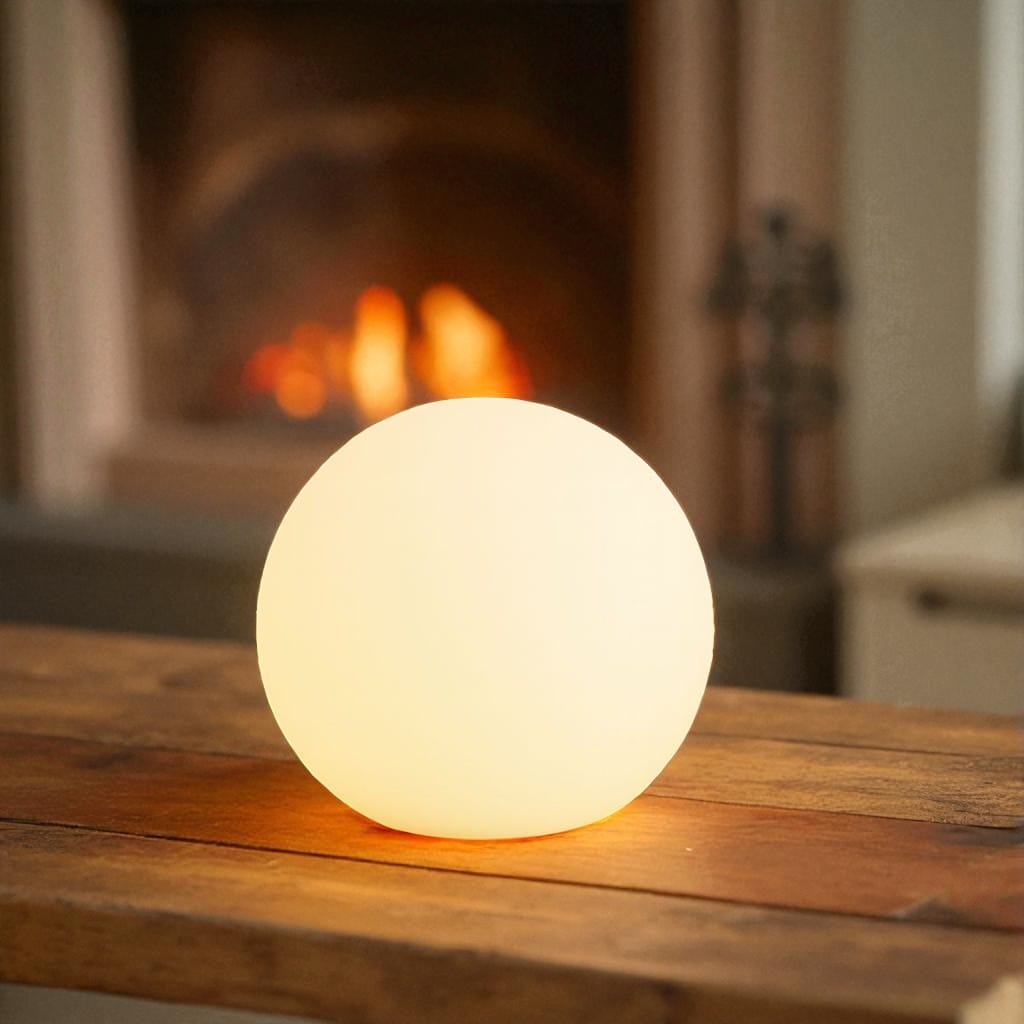 Lunoré – Trådløs LED Globe Moon Bordlampe
