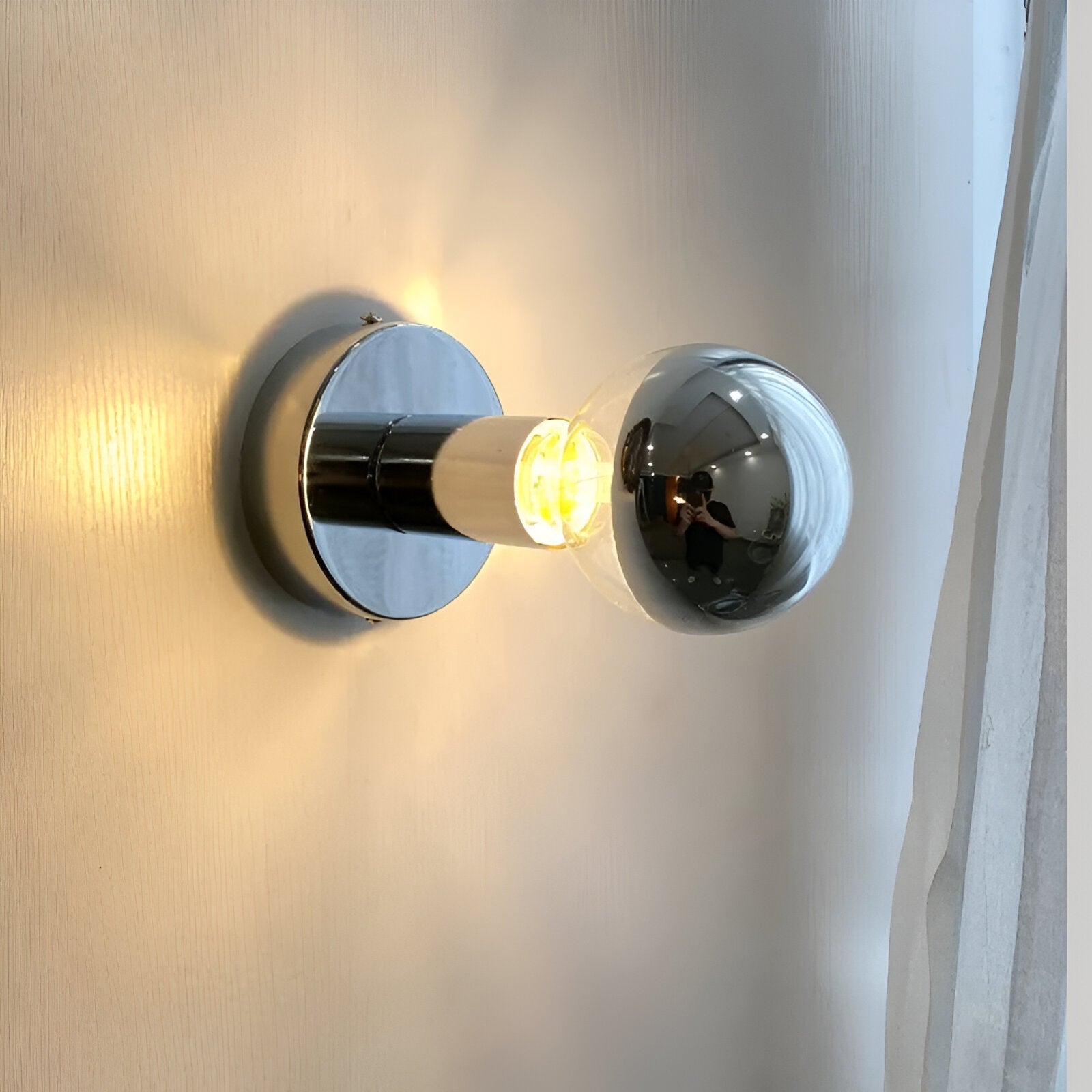 Bonnie retro železná kulatá skleněná nástěnná lampa