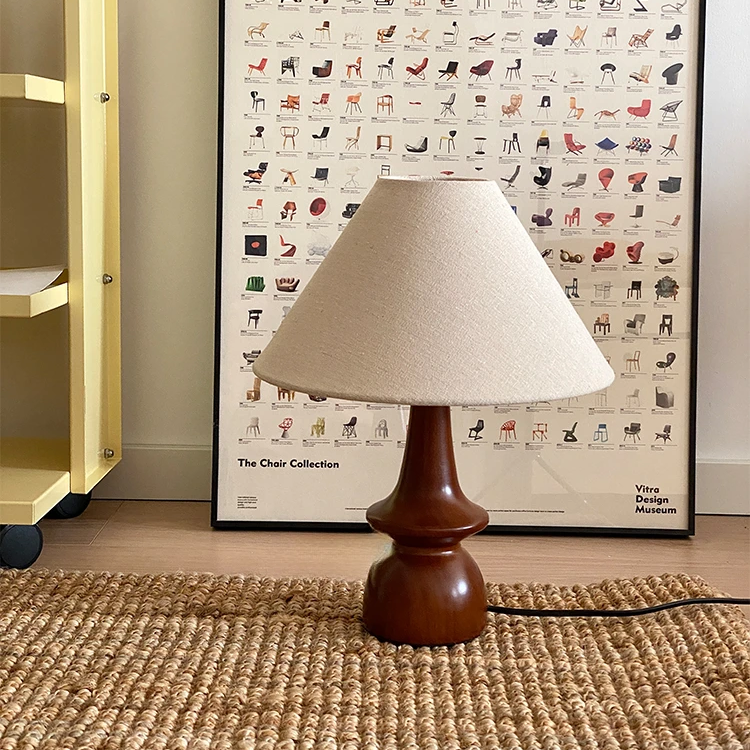 Avenleigh - Lampada da Tavolo in Legno Massiccio d'Epoca