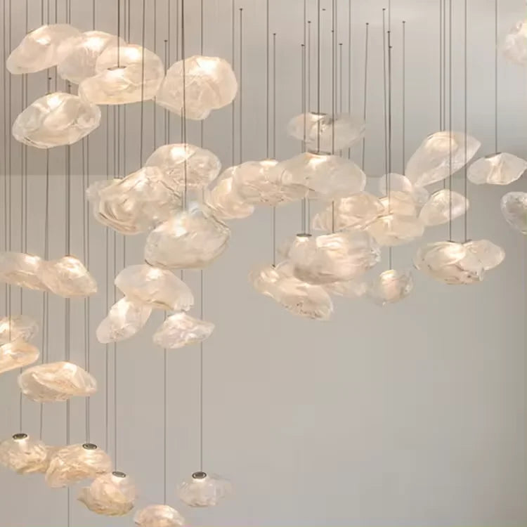 Lumirell – Lépcsőzetes üvegcsillár alumínium vázzal