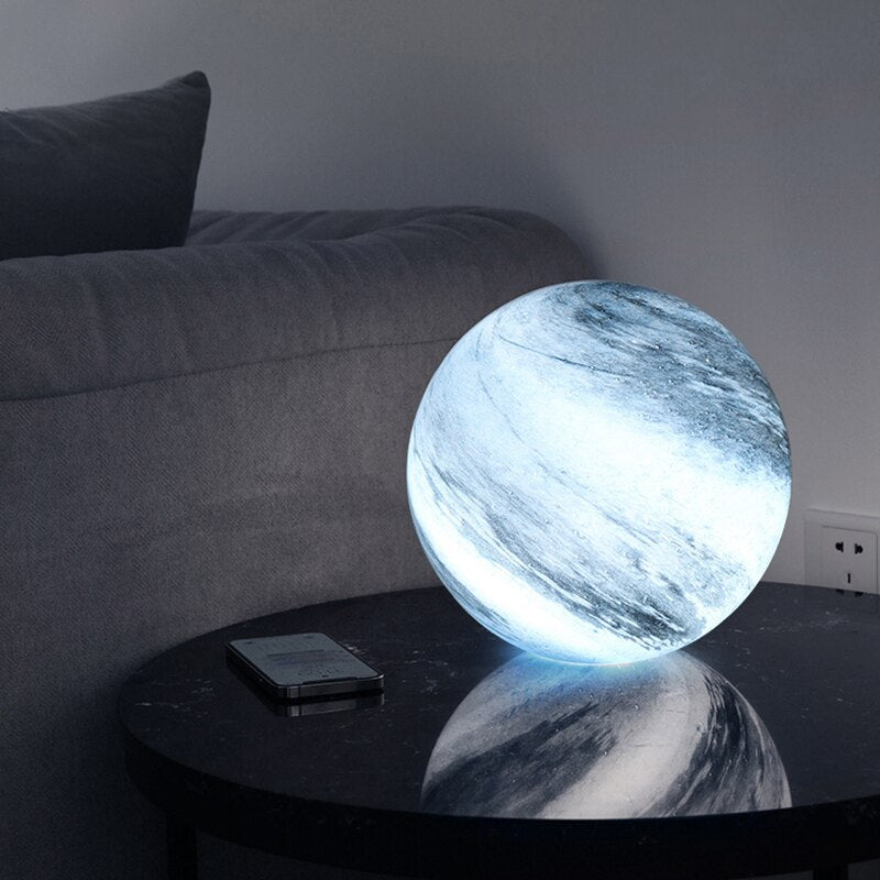 Lornad - Lampada da tavolo LED a sfera effetto vetro con motivo a spirale