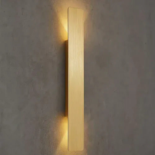 Gurevon – Weatherproof LED Outdoor Wall Light