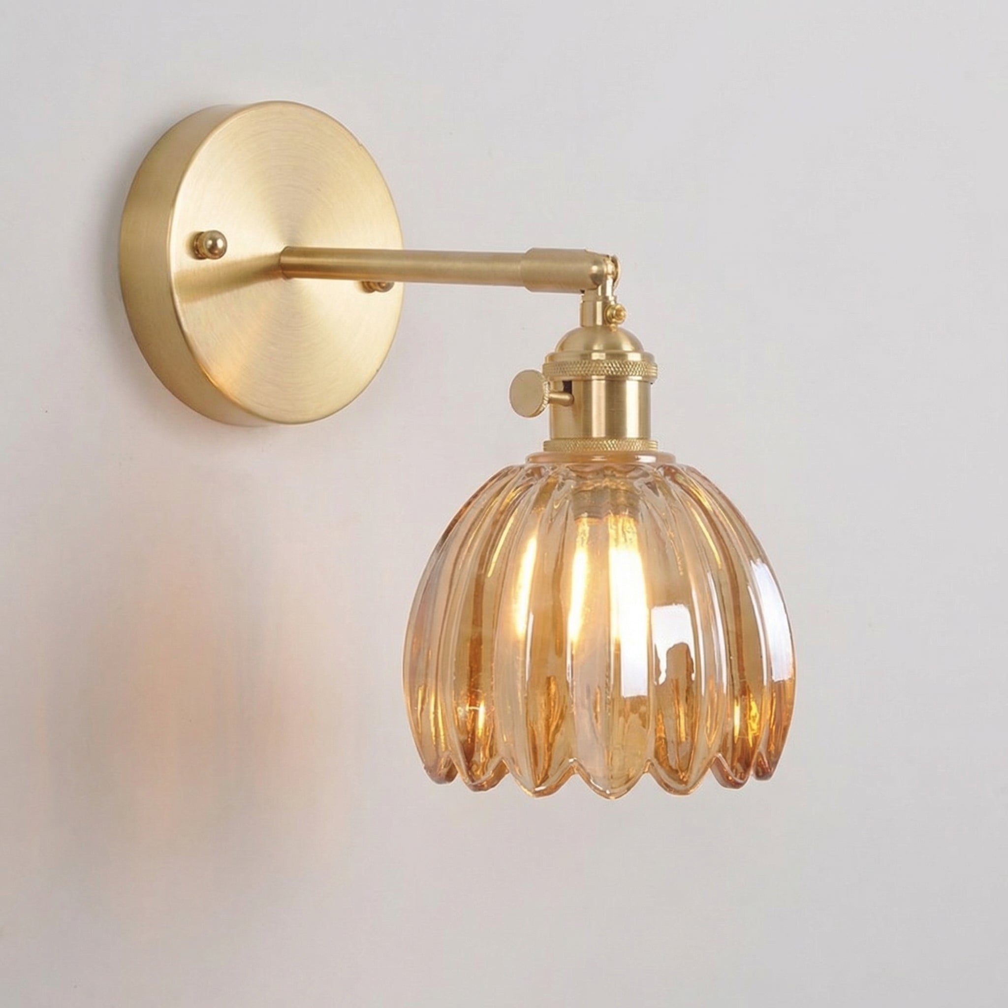 Drowen - Suspension fleur en verre ambré avec support en laiton