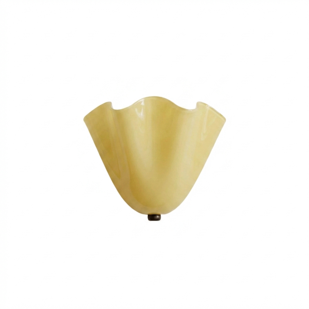 Velnmora – Retro Stained Glass Shell Wall Sconce LED 1 Light