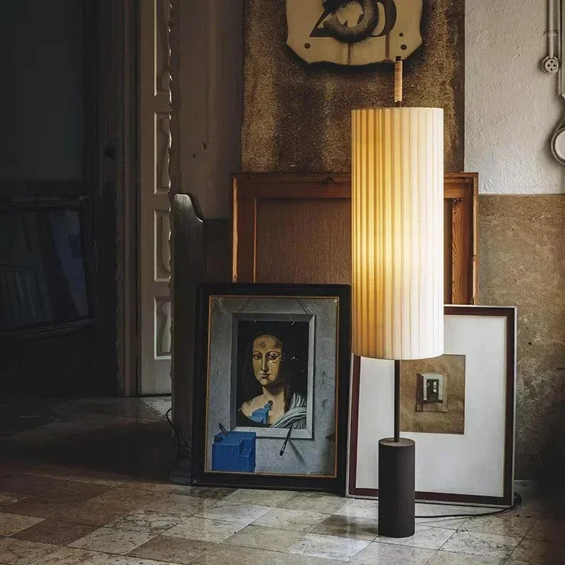 Serava – Gulvlampe