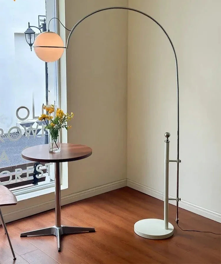 Lurevan – Gulvlampe med vind