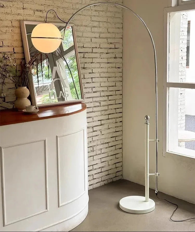 Lurevan – Gulvlampe med vind