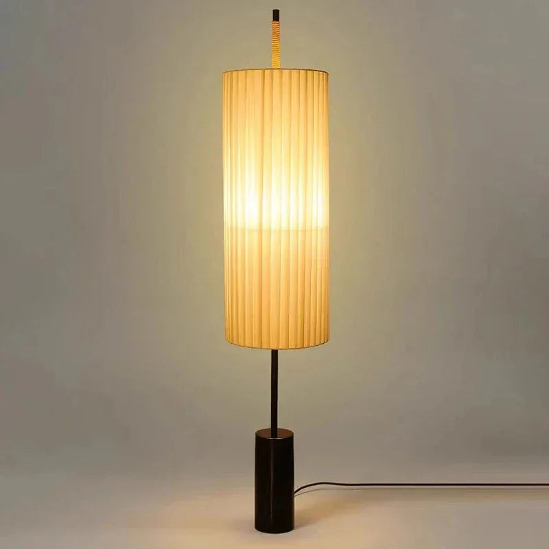 Serava – Gulvlampe