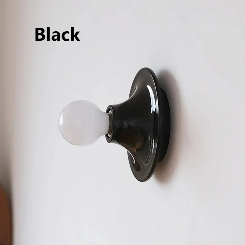 Hermora – Lámpara Esculpida de Montaje Dual para Pared y Techo