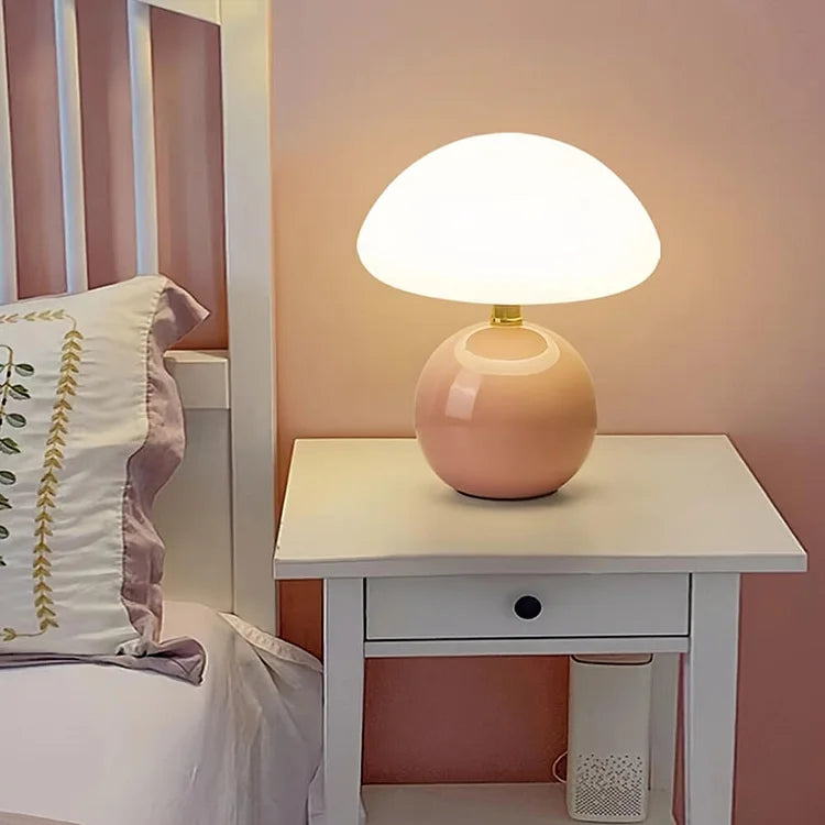 Murom - Lampada da tavolo a forma di fungo con base in ceramica