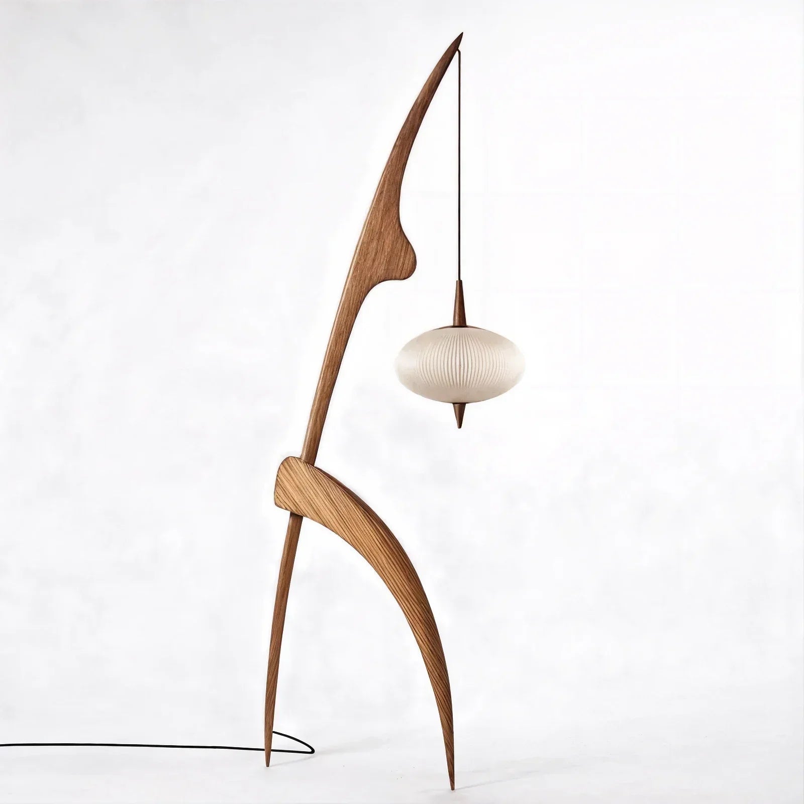 Velavira – Skulpturel Moderne Gulvlampe