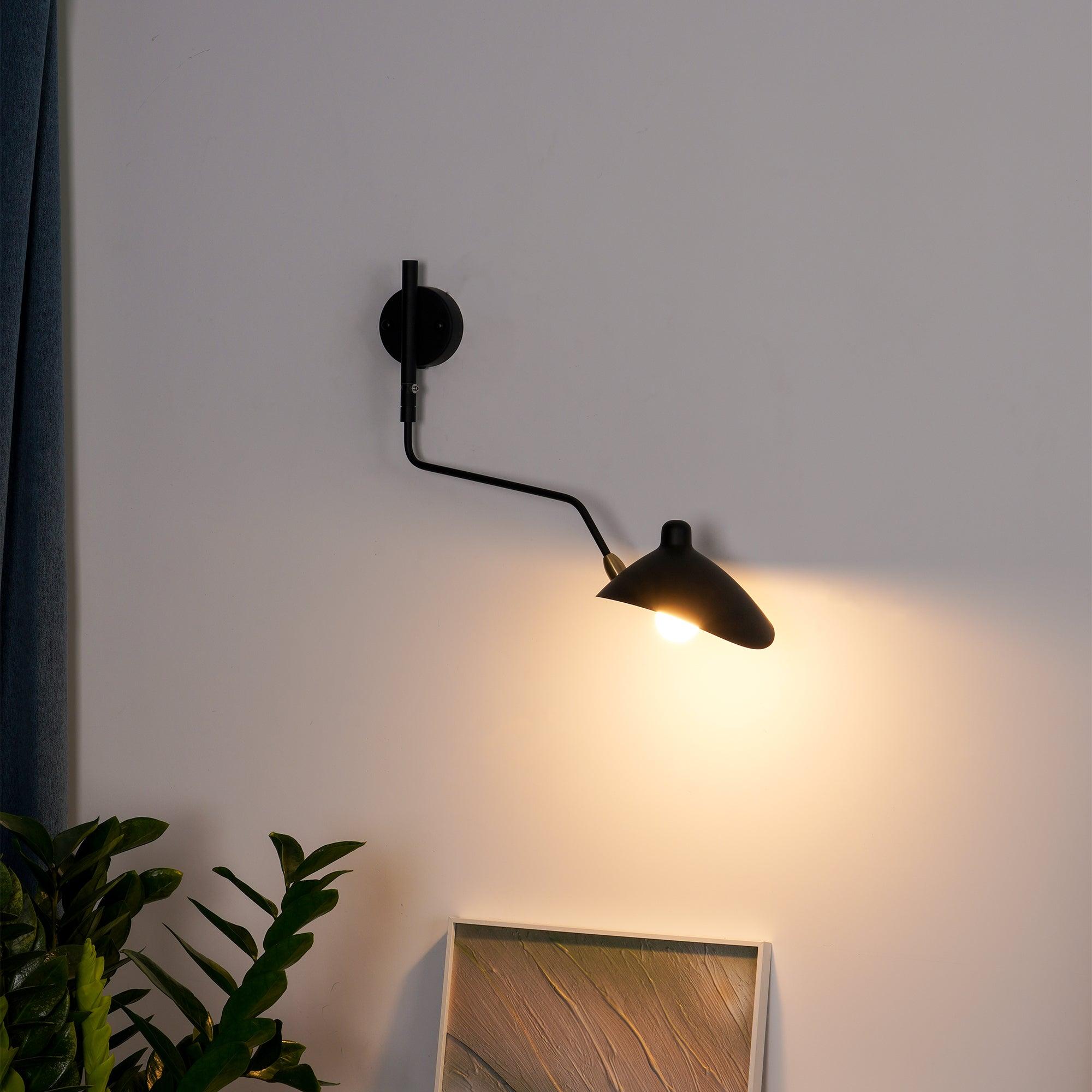 Mourella – Nastavitelná sochařská nástěnná lampa